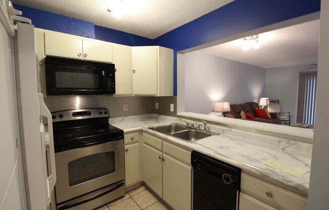 2 beds, 2 baths, $750