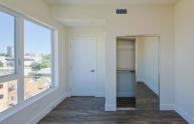 3 beds, 2 baths, 1,198 sqft, $3,600