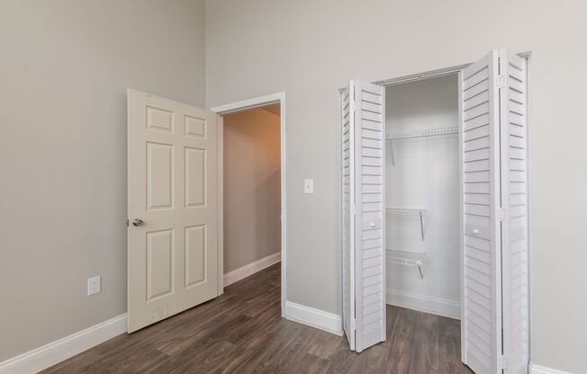 Studio, 1 bath, 549 sqft, $1,006, Unit A-101