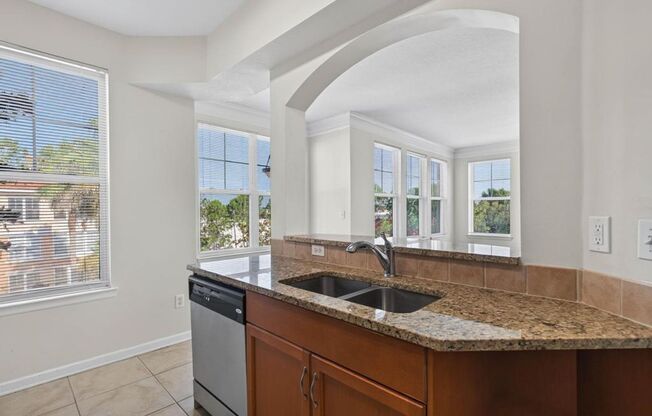 2 beds, 2 baths, $1,695, Unit # 455