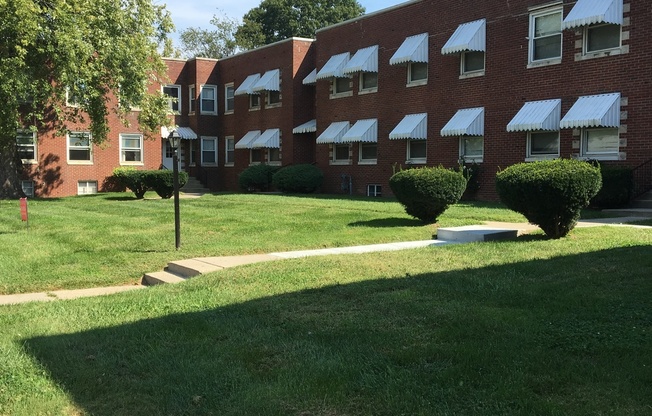 2 beds, 1 bath, 725 sqft, $814, Unit 4525-02