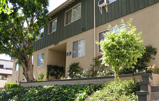 Franklin Apts - Hollywood Franklin Properties, LTD