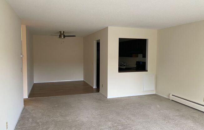 1 bed, 1 bath, 812 sqft, $1,250, Unit 201-206