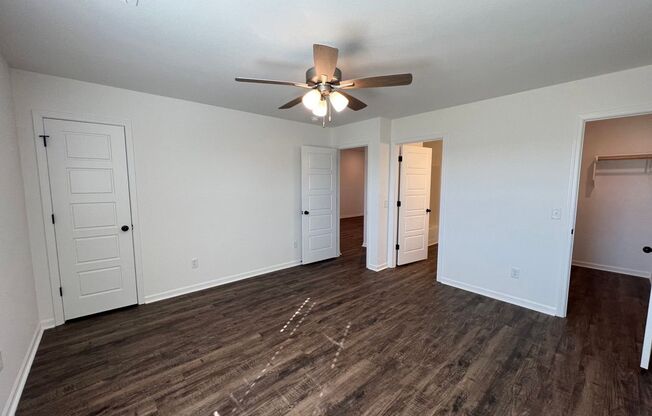 3 beds, 2 baths, $1,499