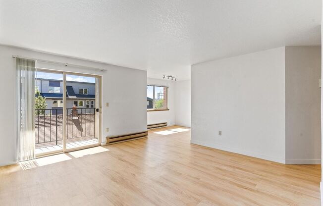 3 beds, 2 baths, 988 sqft, $2,666.66, Unit 204