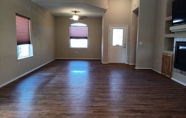 3 beds, 2 baths, $2,000