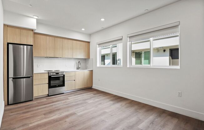 Studio, 1 bath, 356 sqft, $1,791, Unit 212