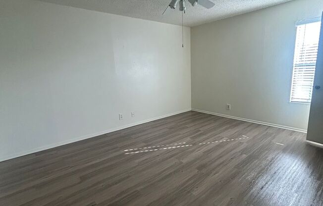 1 bed, 1 bath, 650 sqft, $1,259, Unit SUX-315