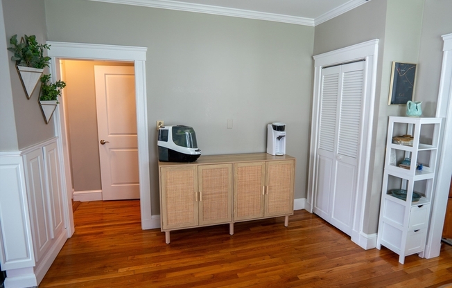 2 beds, 1 bath, 1,250 sqft, $2,900, Unit 1