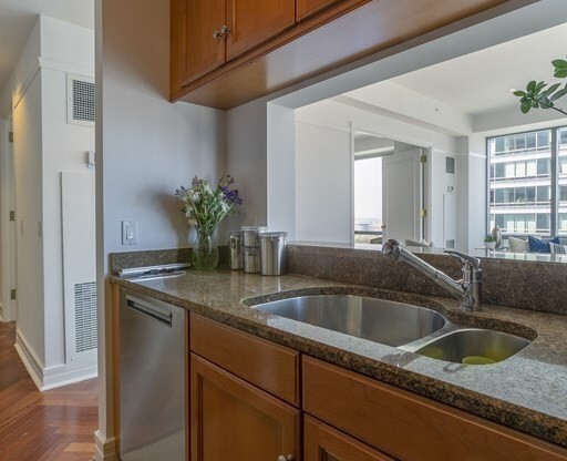 2 beds, 2 baths, 1,257 sqft, $8,000, Unit 27G