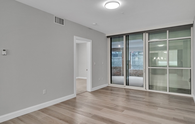 2 beds, 2.5 baths, 1,455 sqft, $4,900, Unit G6