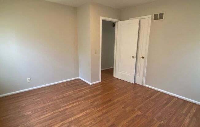 Very nice 3 bed 1 bath house, $1325