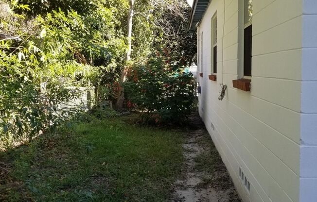 3 beds, 1 bath, $1,495