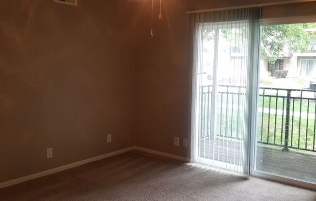 1 bed, 1 bath, 799 sqft, $1,000, Unit 5L-506
