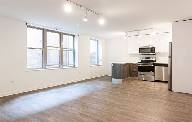 2 beds, 1 bath, $2,325, Unit 411