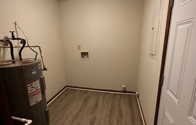 2 beds, 1 bath, 1,000 sqft, $1,000, Unit MD141