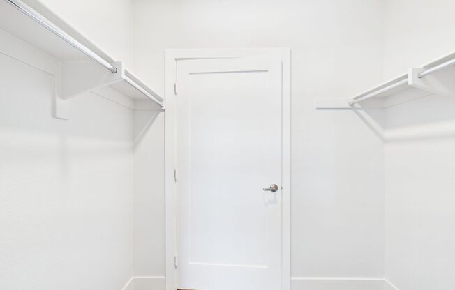 2 beds, 2 baths, $3,045, Unit 301