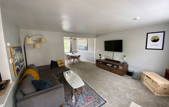 Two Bedroom in Castle Shannon! Central air - Garage - Laundry!