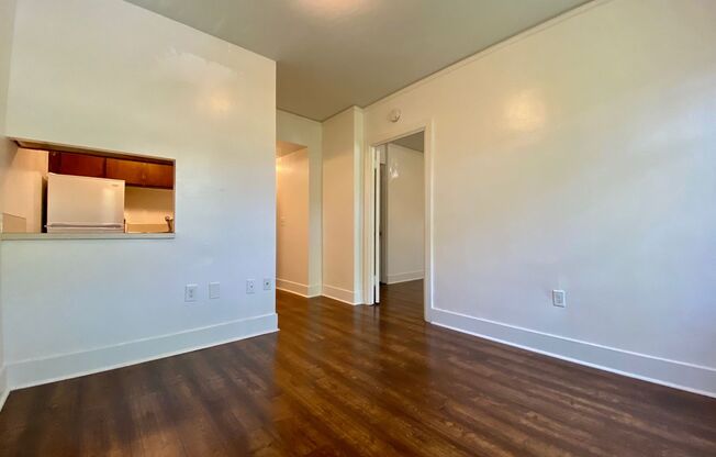 1 bed, 1 bath, 351 sqft, $1,350, Unit 506