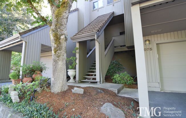 Beautiful Townhome in Mountain Like Setting -- Fireplace, Vaulted Ceilings, and more!
