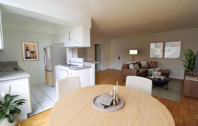 Remodeled apartments *Hardwood Floors* *Intercom* *Garage parking*