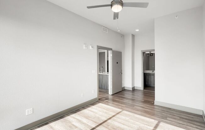 2 beds, 2 baths, 708 sqft, $1,850, Unit 500