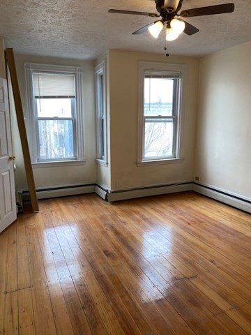 841 E 2 ST