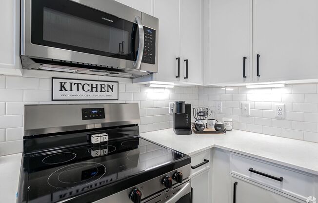 2 beds, 2 baths, 1,109 sqft, $1,600, Unit 1207