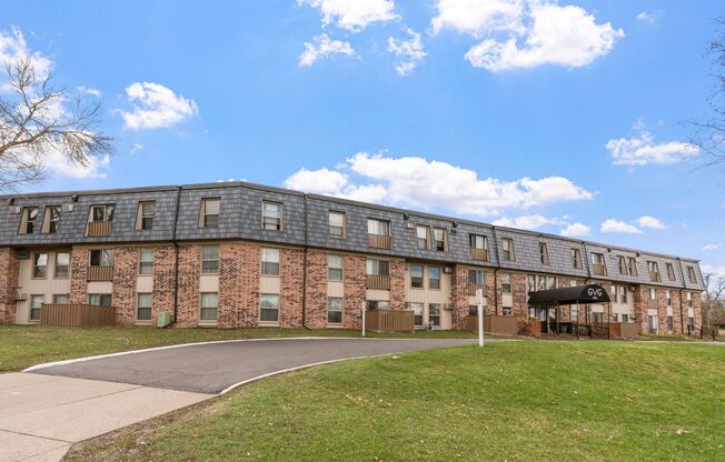Golden Valley Greenway Apartments!