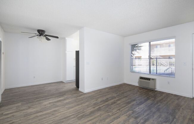 Four Winds Apartments
