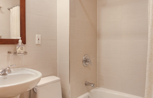 124 NASSAU ST