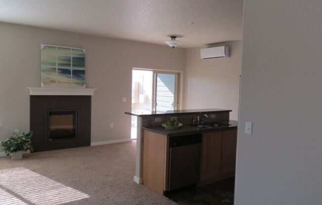 1 bed, 1 bath, 835 sqft, $1,570, Unit B201