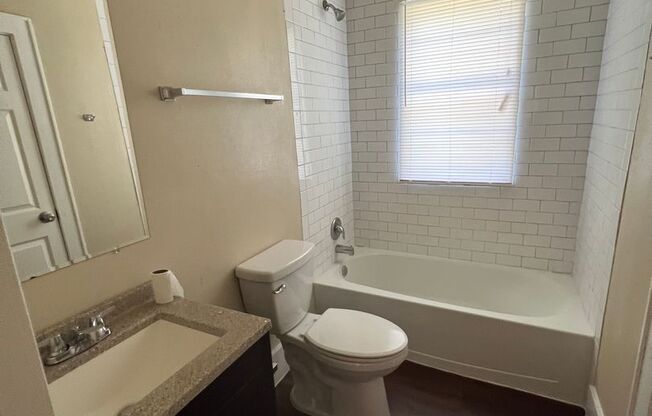 3 beds, 1 bath, $1,150