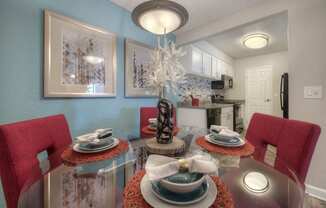 Kitchen Table at Vizcaya Hilltop Apartments, Nevada, 89523