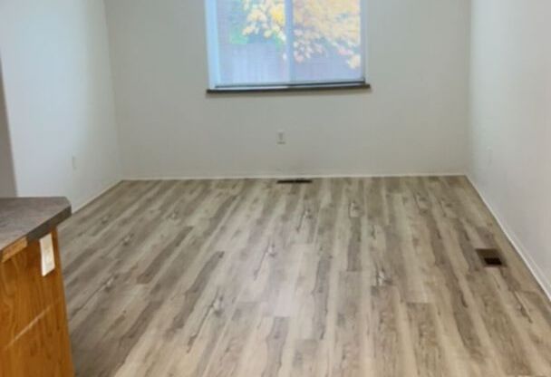 484.5n - 1549, 1551 Hartell