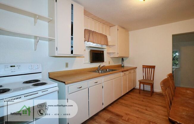 2 beds, 1 bath, $1,395