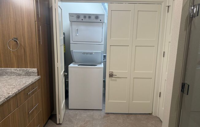 1 bed, 1 bath, 871 sqft, $1,625, Unit 234