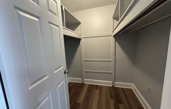 3 beds, 2 baths, 1,300 sqft, $2,599, Unit 6236 Fifth Ave. #203B