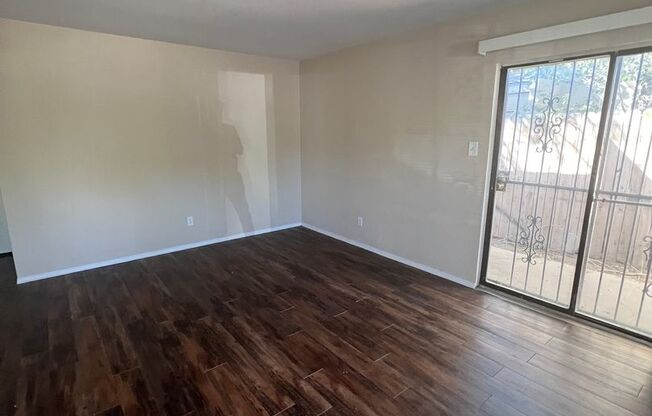 1 bed, 1 bath, 550 sqft, $875