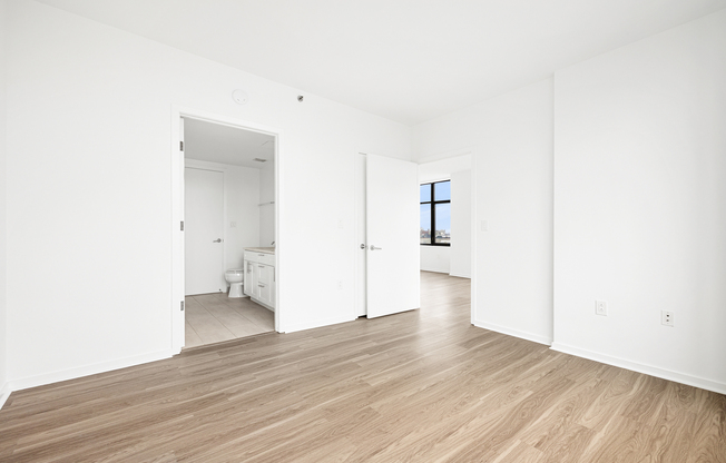1 bed, 1 bath, 709 sqft, $4,638, Unit 8B