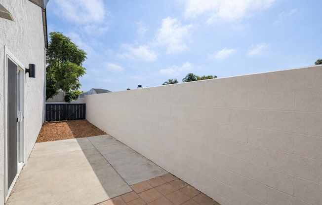 2 beds, 1.5 baths, 1,215 sqft, $3,840, Unit 601