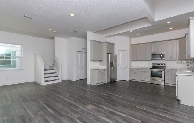 Stunning Home in College Park; Upgraded Finishes; Large Spacious Rooms; Open Concept Floor Plan