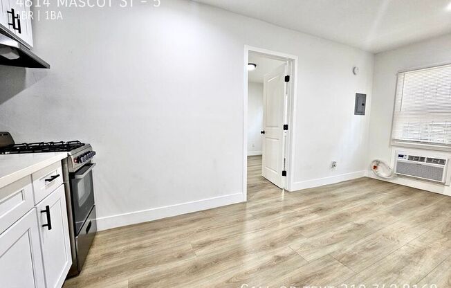 4814 Mascot St