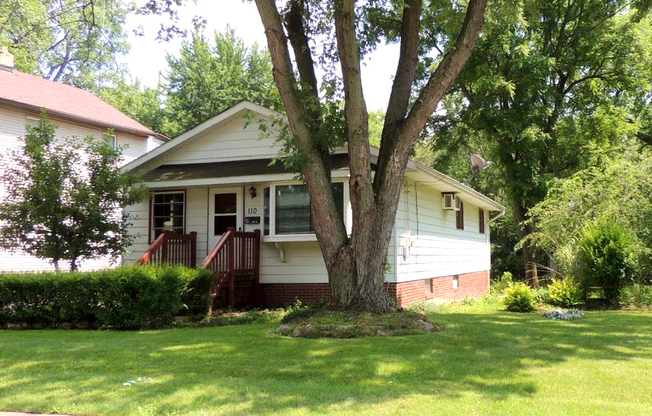 3 Bedroom, 2 bathroom Ranch for Rent!