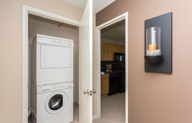 2 beds, 2 baths, 1,150 sqft, $1,848, Unit B-B1111