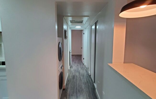 2 beds, 2 baths, 977 sqft, $1,545, Unit 08