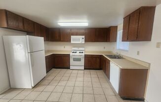 2 beds, 1 bath, 1,000 sqft, $1,050, Unit Unit B