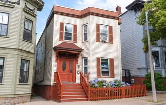 44 N ST