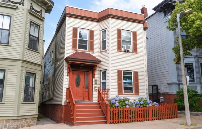 44 N ST