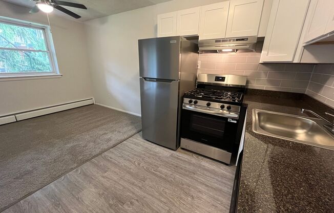 Colonial Point Apartments